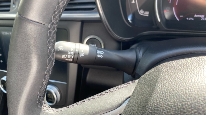 Renault Kadjar 1.3 TCE Iconic 5dr EDC Petrol Hatchback